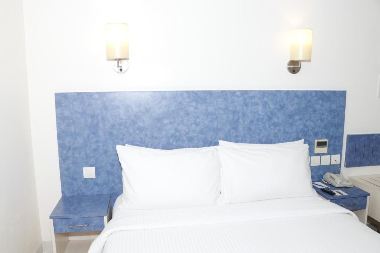 Hometel Chandīgarh Dış mekan fotoğraf